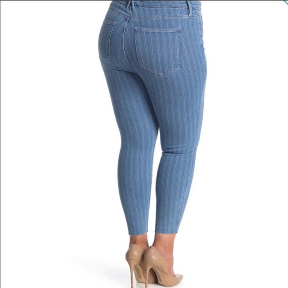 Good American good legs crop stripe